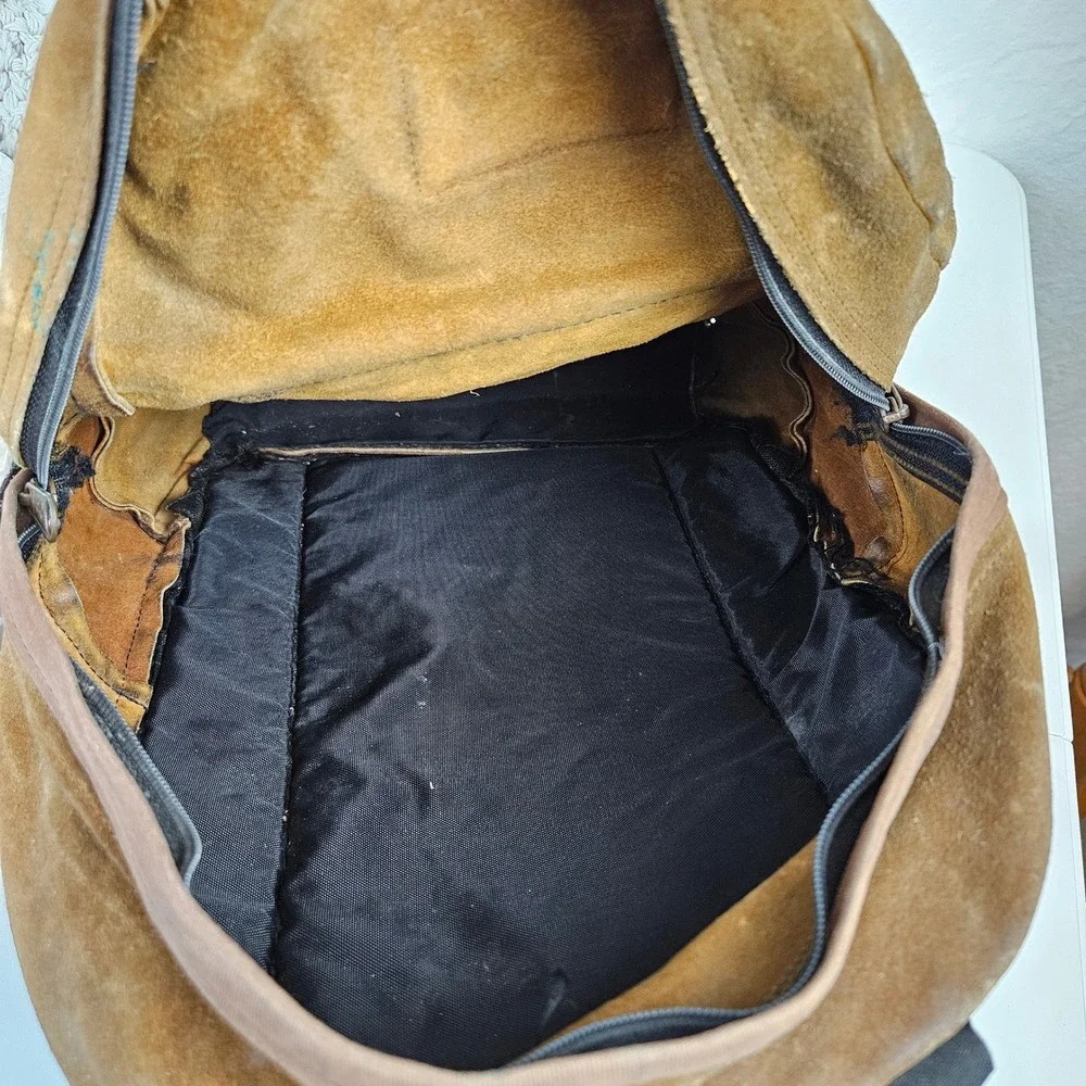 Jansport Adventure: Vintage Leather Backpack brown suede gorpcore
